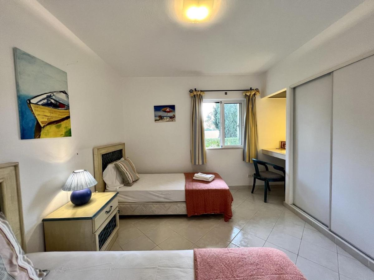 Albufeira Balaia Golf Vilage 1 With Pool By Homing Eksteriør billede