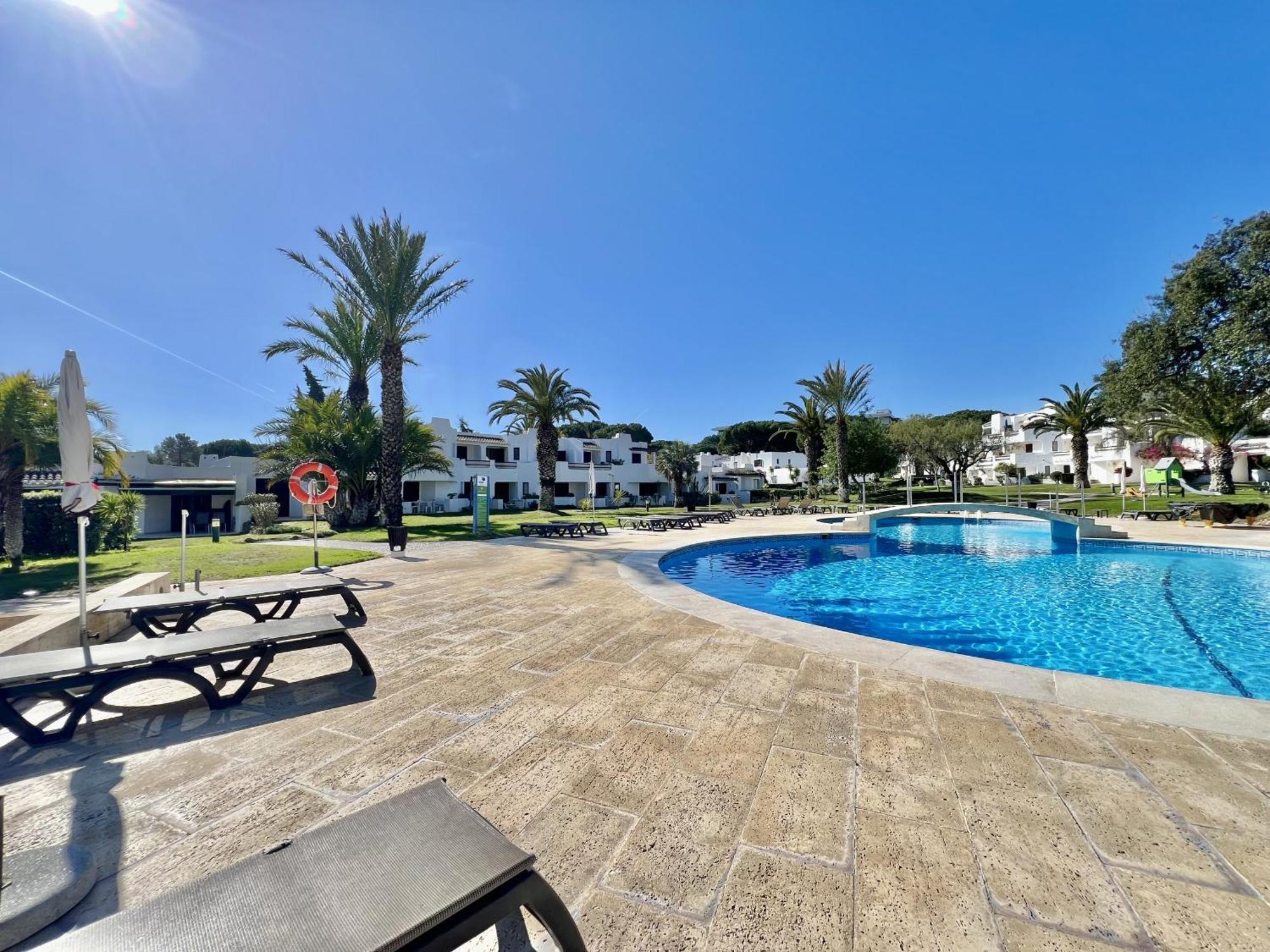 Albufeira Balaia Golf Vilage 1 With Pool By Homing Eksteriør billede